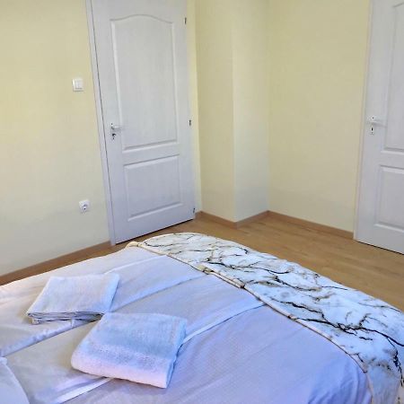 Ella Apartman Debrecen Ngoại thất bức ảnh