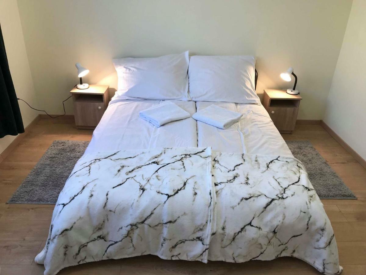 Ella Apartman Debrecen Ngoại thất bức ảnh