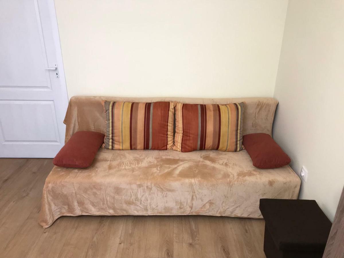Ella Apartman Debrecen Ngoại thất bức ảnh