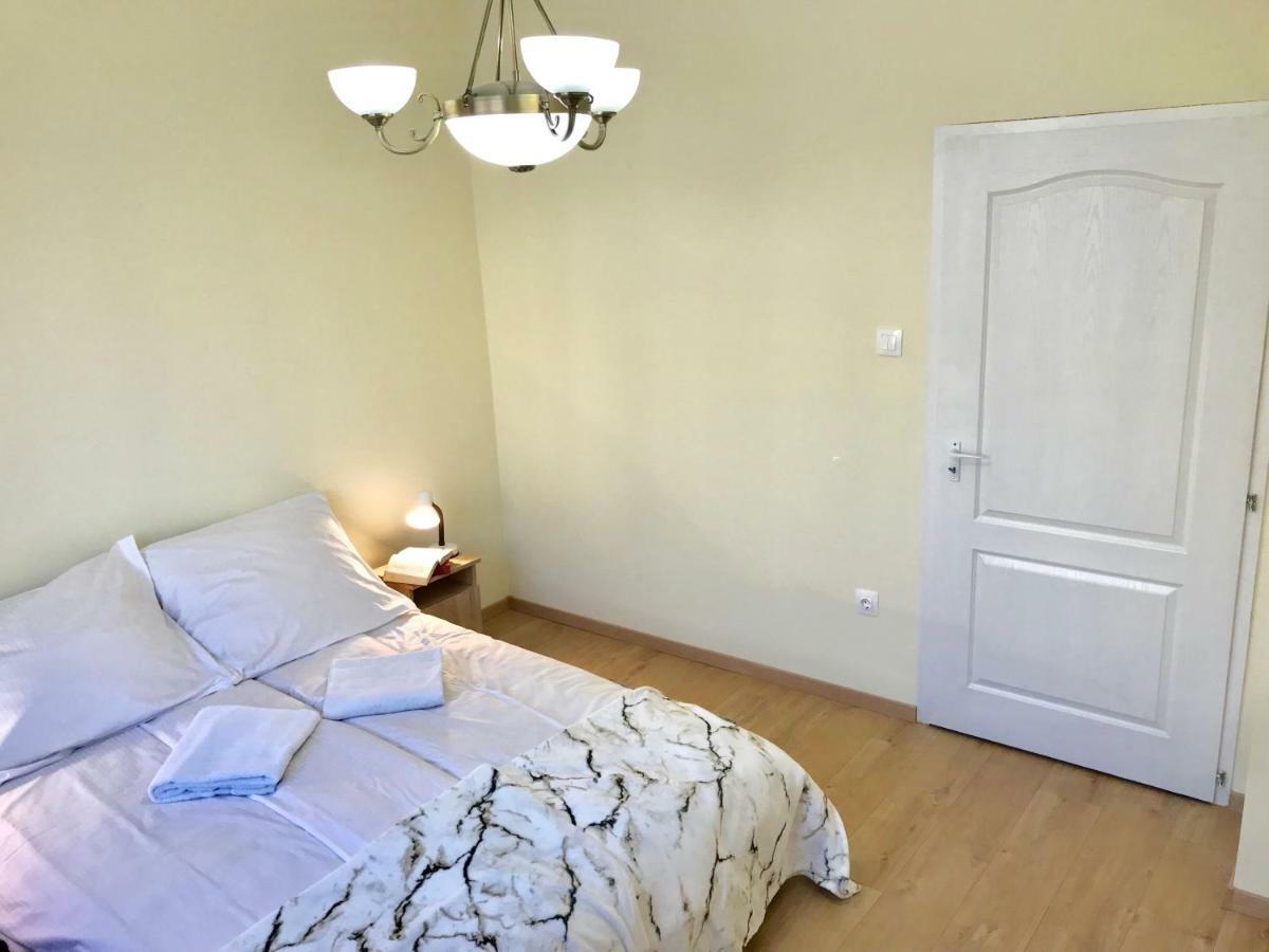 Ella Apartman Debrecen Ngoại thất bức ảnh