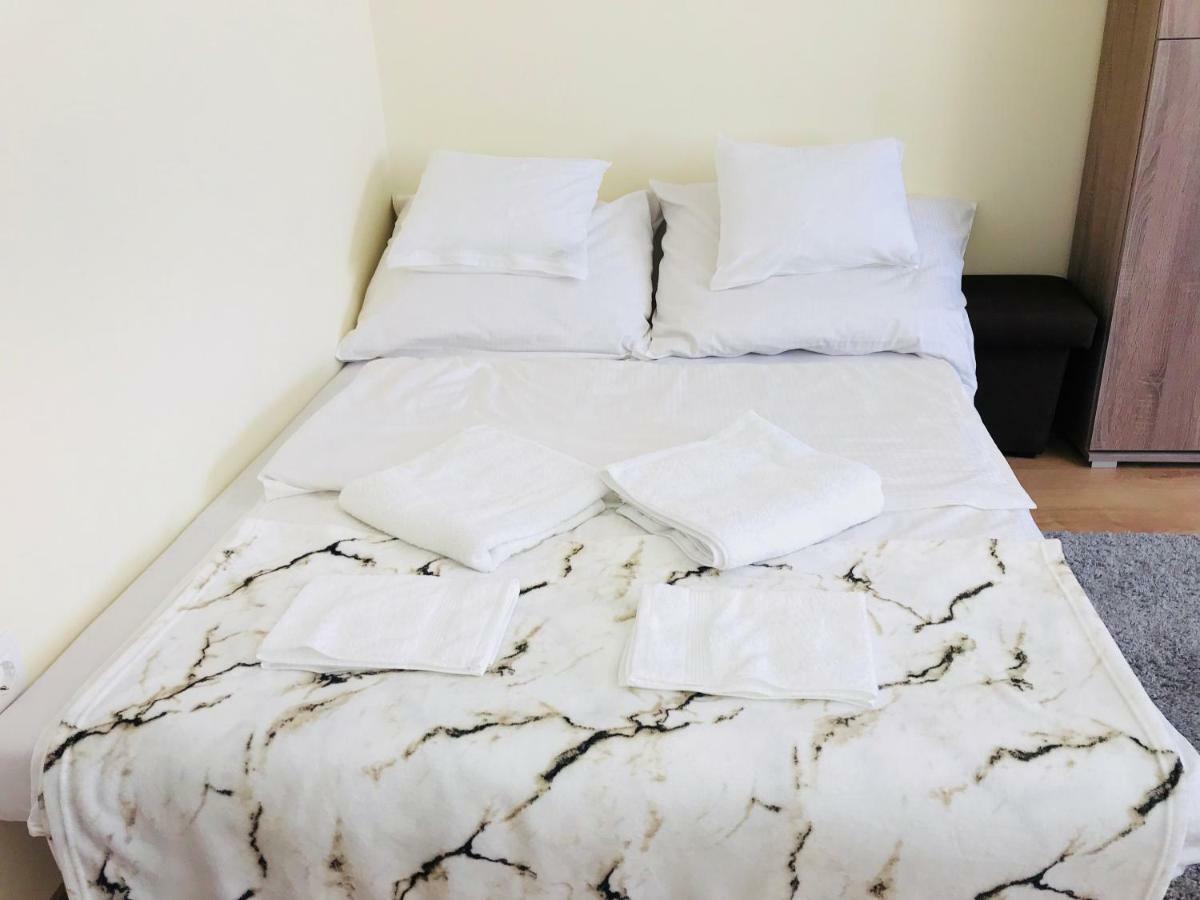 Ella Apartman Debrecen Ngoại thất bức ảnh