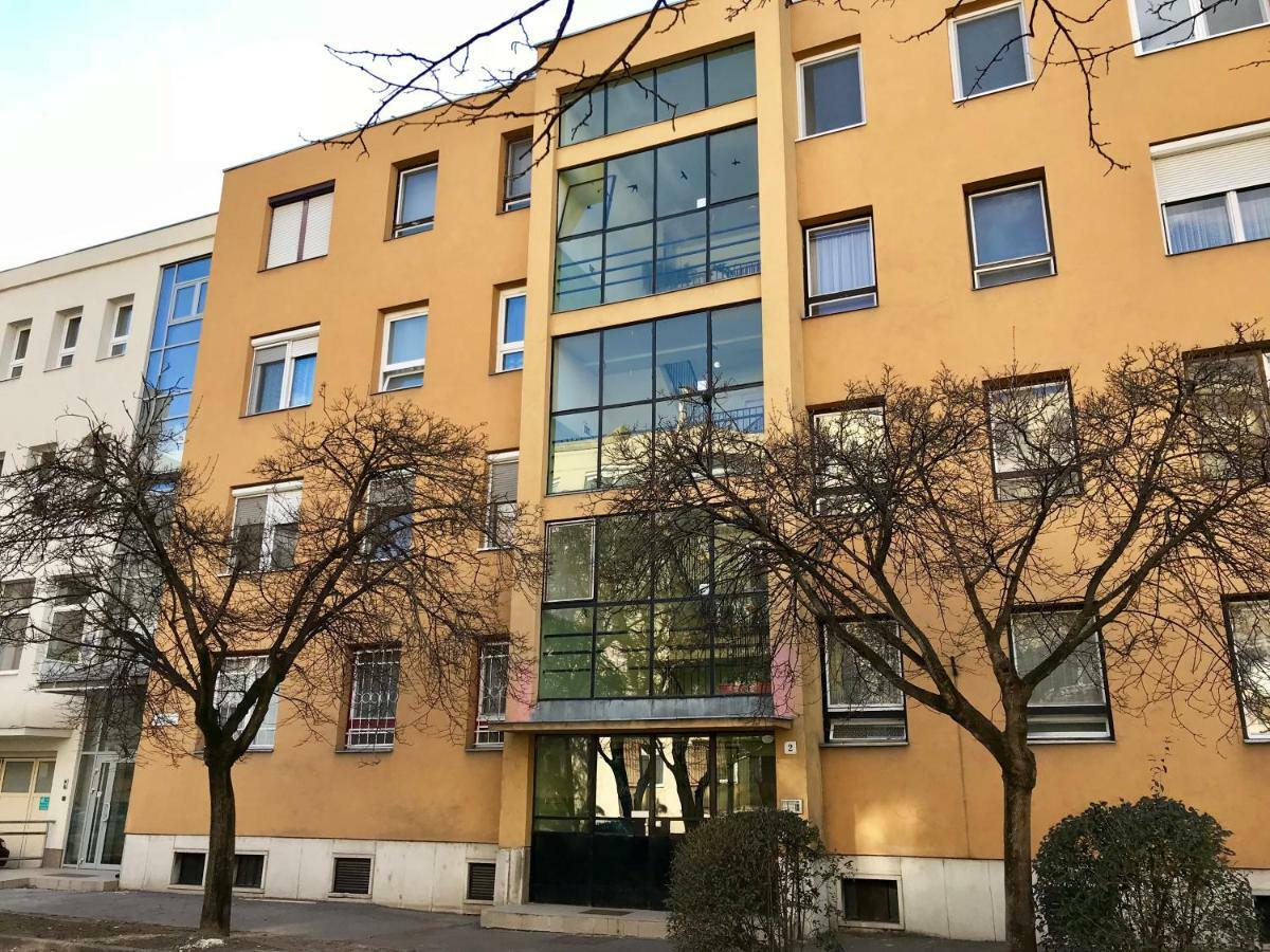 Ella Apartman Debrecen Ngoại thất bức ảnh