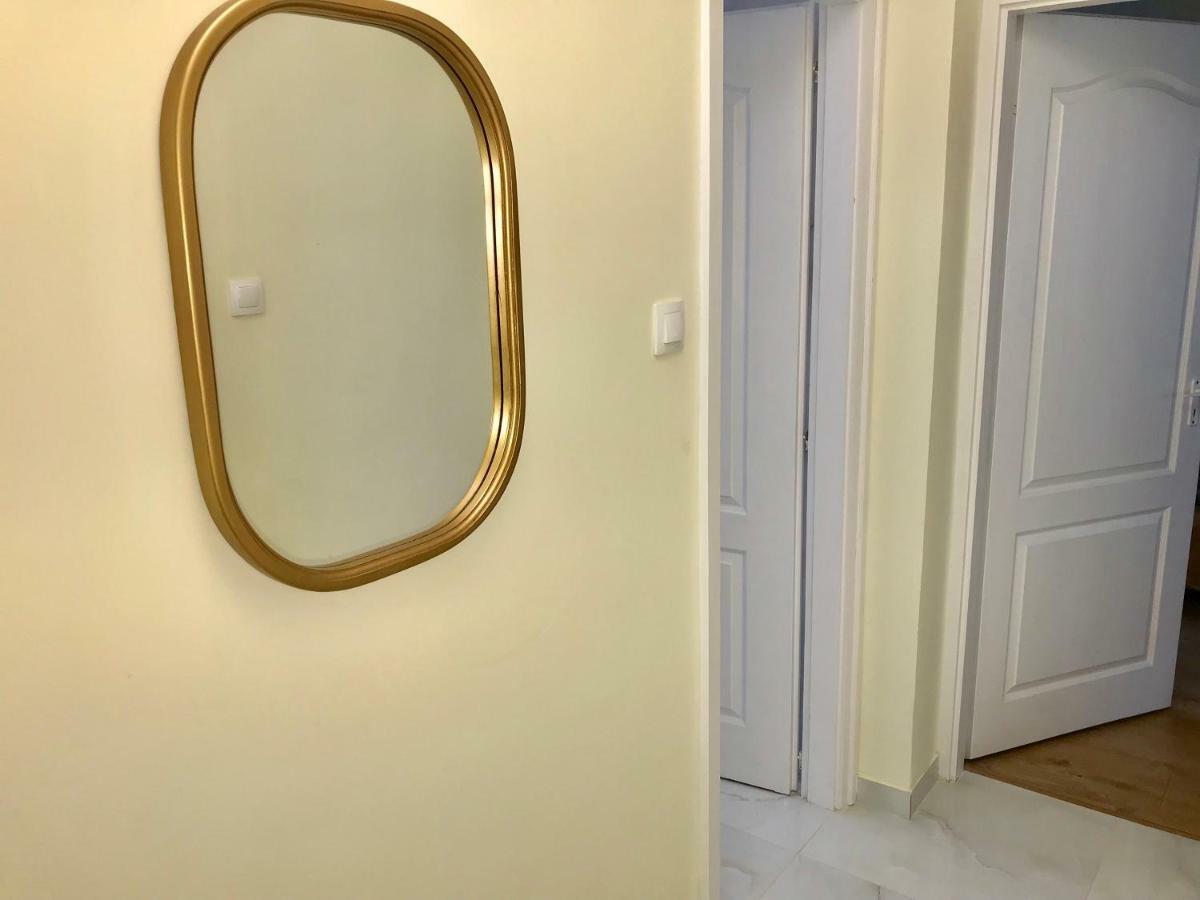 Ella Apartman Debrecen Ngoại thất bức ảnh
