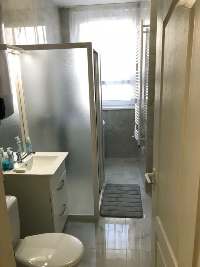 Ella Apartman Debrecen Ngoại thất bức ảnh