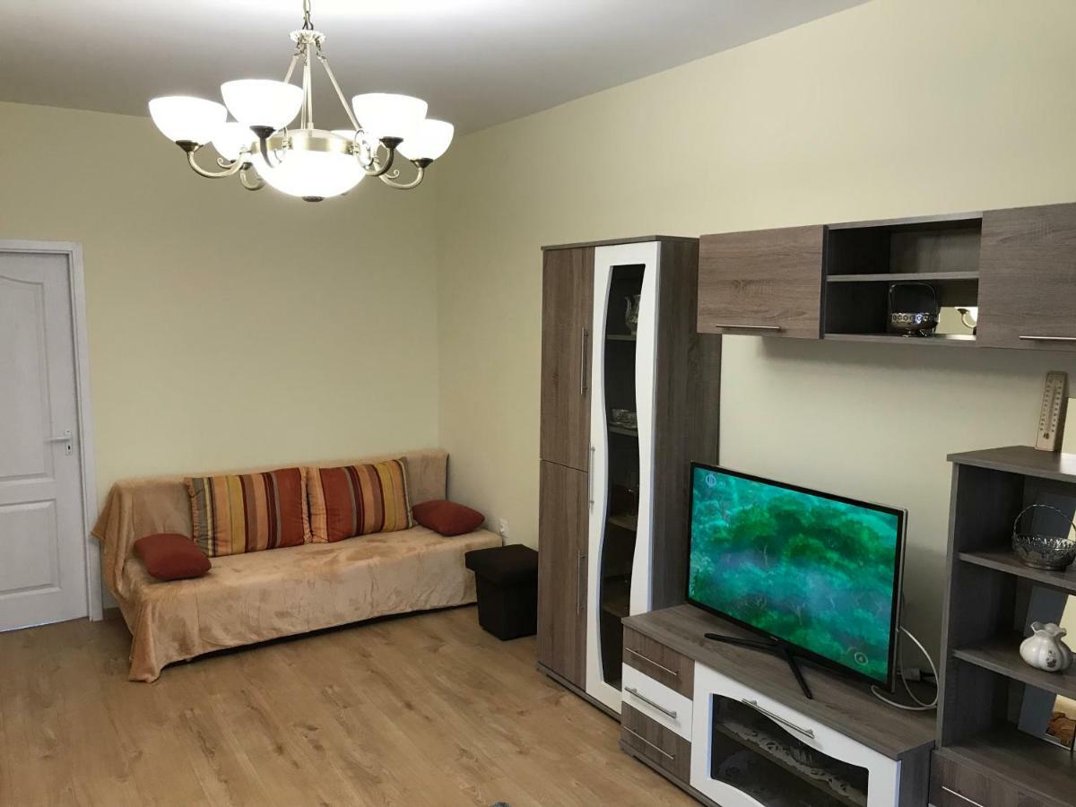Ella Apartman Debrecen Ngoại thất bức ảnh